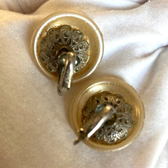 Vintage Faux Pearl Clip On Earrings Coro Richelieu Rhinestones 4 Pr Retro Preppy - Picture 15 of 16